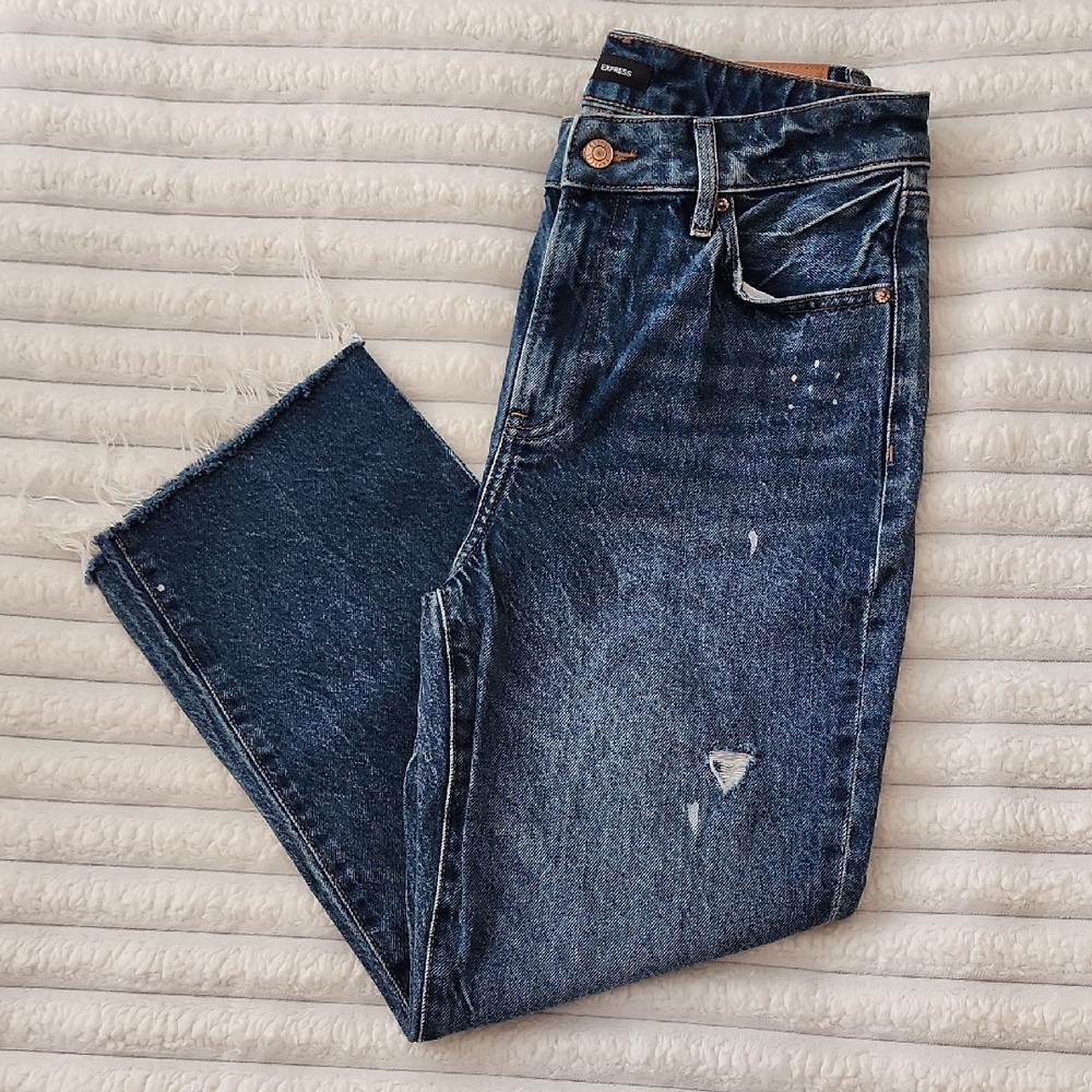 NWOT Express Straight Leg High Rise Ankle Jeans in Medium Blue Denim
